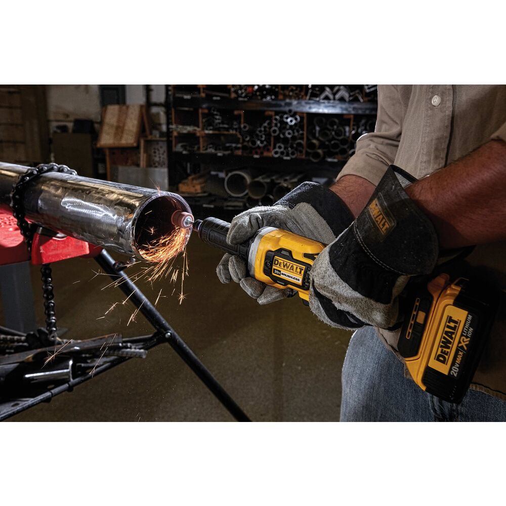 Esmeril Recto Rectificadora 1 1/2" 20V + Cargador + 2 Baterias DCG426M2 Dewalt