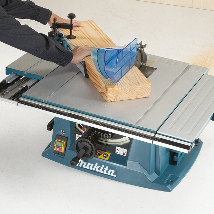 Sierra de Mesa 10" 1500W 4300Rpm 34.1 Kg. MLT100 Makita