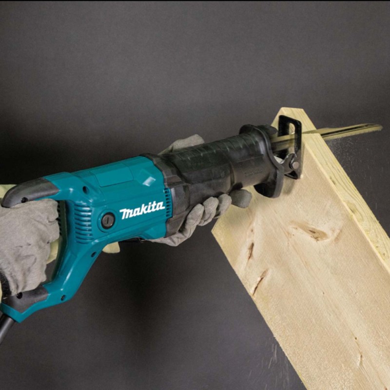 Sierra Sable 1200W 255mm Makita JR3051TK_4