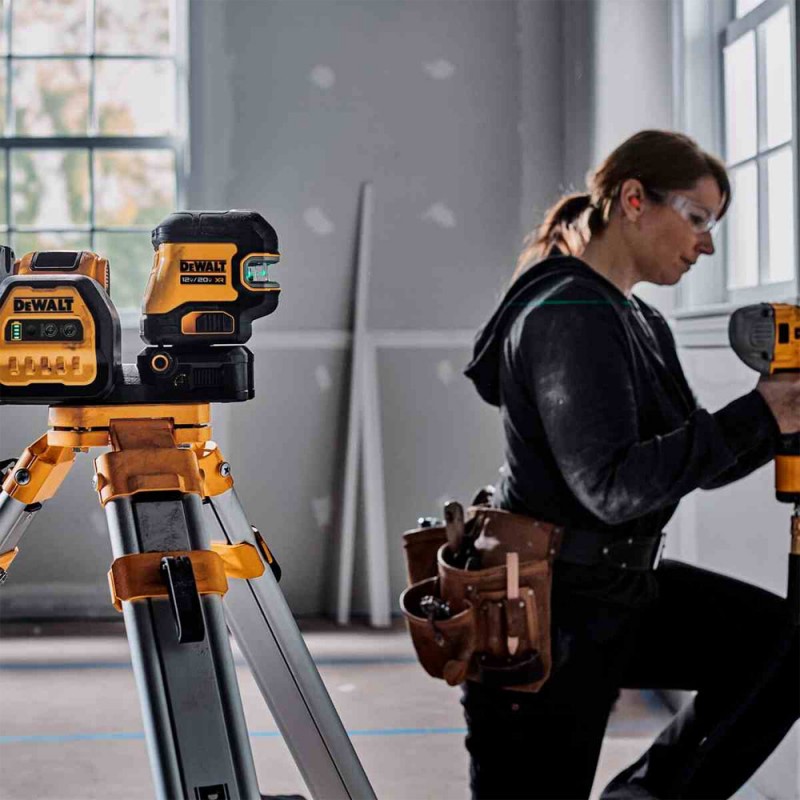 Nivel Láser de líneas cruzadas y 2 puntos 20 V Luz Verde 30 Mts Baretool (Sin Batería/Sin Cargador) Dewalt DCLE34220GB_3