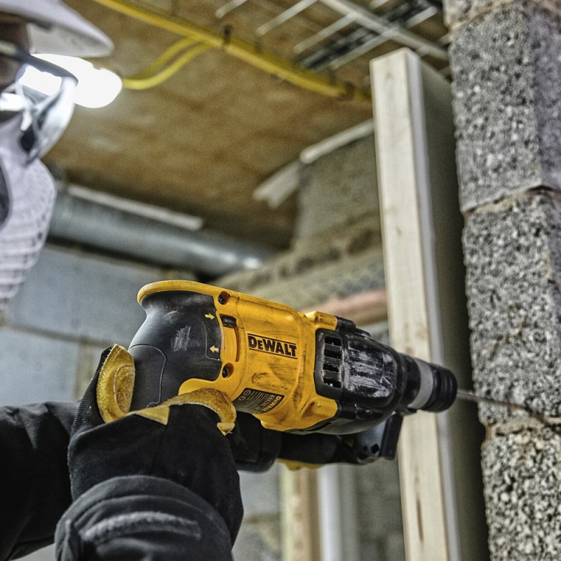 Rotomartillo SDS Plus 800W 2.9J Dewalt D25133K-B2_4