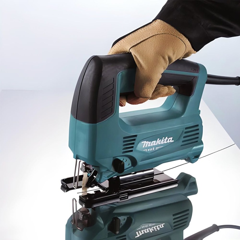 Sierra Caladora 450W 65mm Makita MT M4301B_4