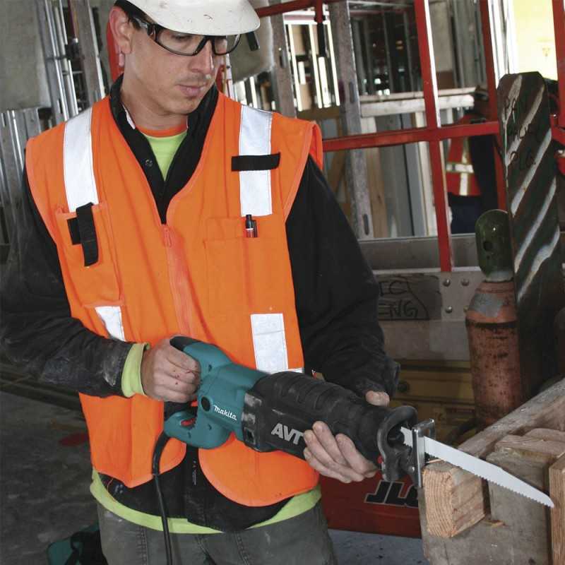 Sierra Sable 1510W 255mm Makita JR3070CT_8