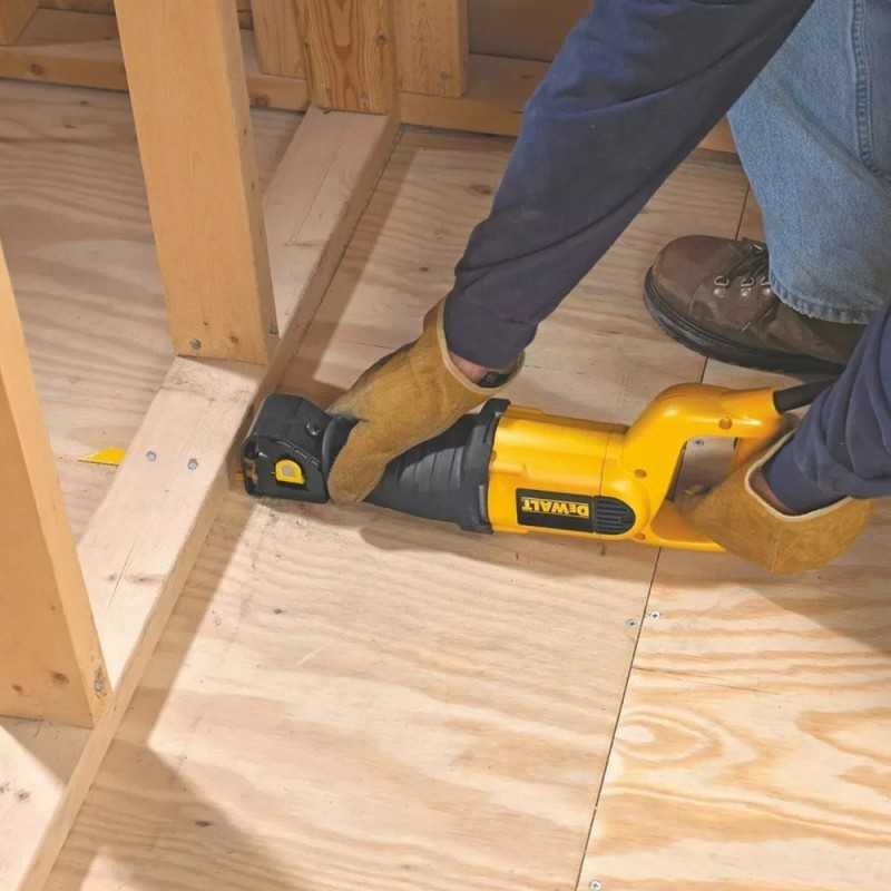 Sierra Sable 1000W 280mm Dewalt DW304PK-B2_3