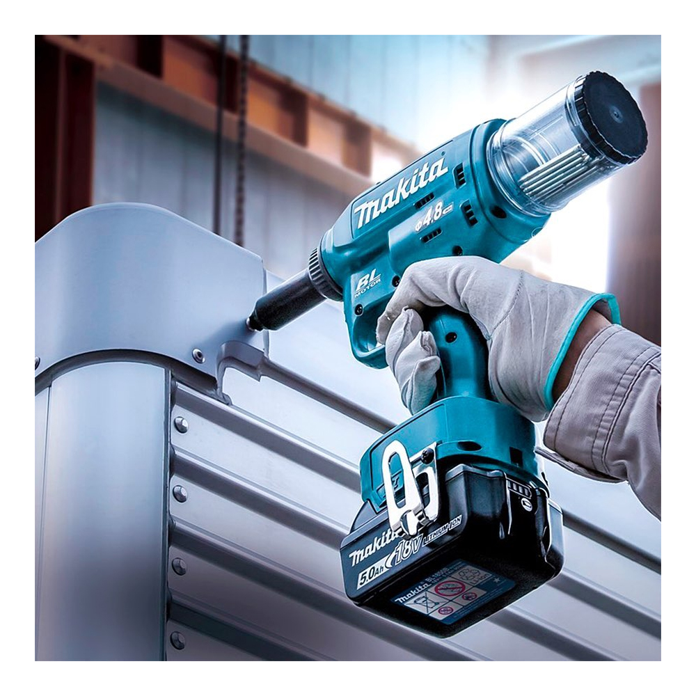 Remachadora Inalámbrica 18V Sin Baterias DRV150Z Makita
