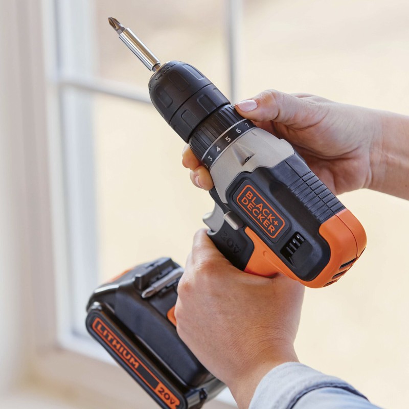 Taladro Atornillador 3/8" 20V 37Nm 1 Bat 1.5 Ah Black + Decker BCD702C1-B2_5